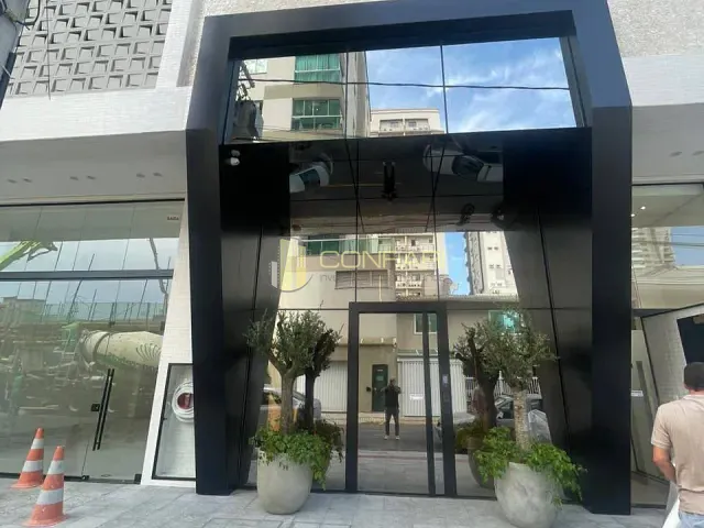 Apartamento 3 quartos e 3 banheiros, à venda, no bairro meia praia em Itapema