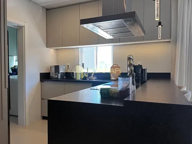 Apartamento 3 quartos e 3 banheiros, à venda, no bairro meia praia em Itapema