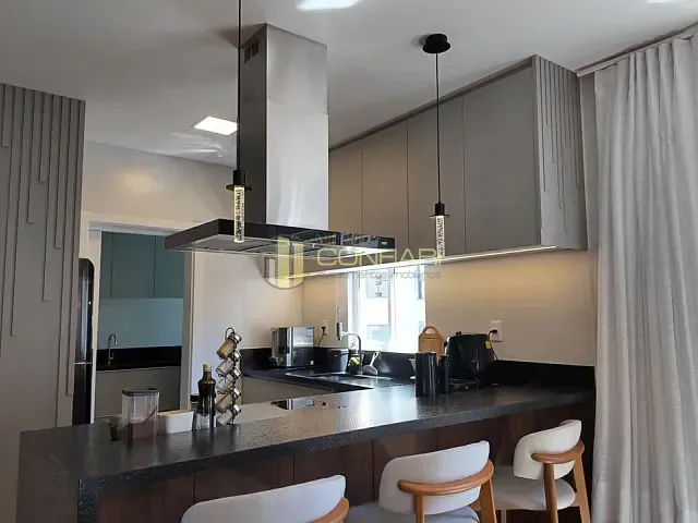 Apartamento 3 quartos e 3 banheiros, à venda, no bairro meia praia em Itapema