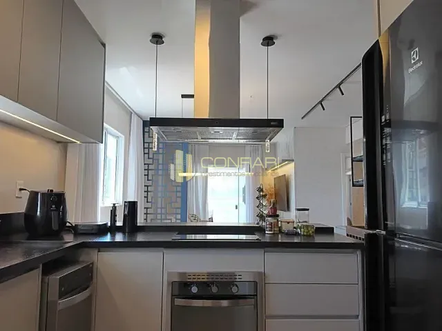 Apartamento 3 quartos e 3 banheiros, à venda, no bairro meia praia em Itapema