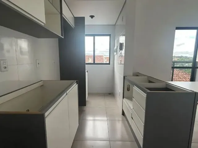Apartamento 2 quartos e 1 banheiro, para alugar, no bairro Campo Pequeno em Colombo