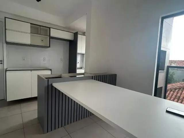 Apartamento 2 quartos e 1 banheiro, para alugar, no bairro Campo Pequeno em Colombo