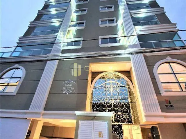 Apartamento 2 quartos e 3 banheiros, para alugar, no bairro Várzea em Itapema