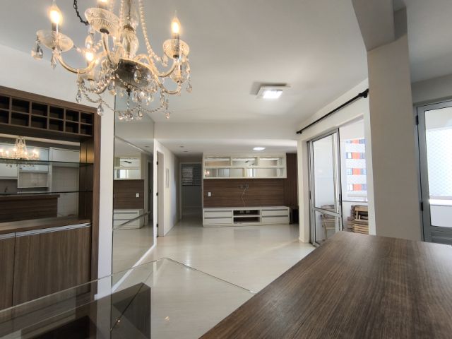 Apartamento com 107m² 2 quartos e 2 banheiros, para alugar, no bairro Andrade em Londrina
