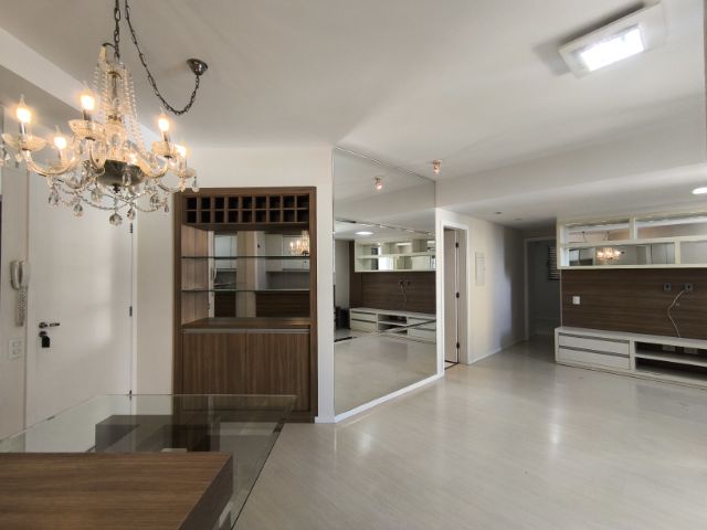 Apartamento com 107m² 2 quartos e 2 banheiros, para alugar, no bairro Andrade em Londrina