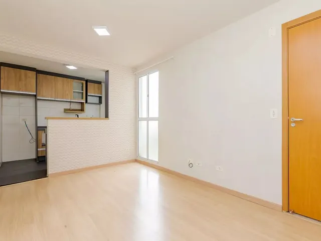 Apartamento 2 quartos e 1 banheiro, para alugar, no bairro Abranches em Curitiba