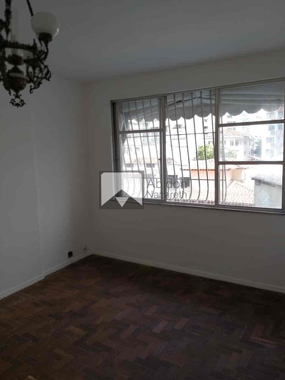 Apartamento à venda com 3 quartos, 100m² - Foto 4