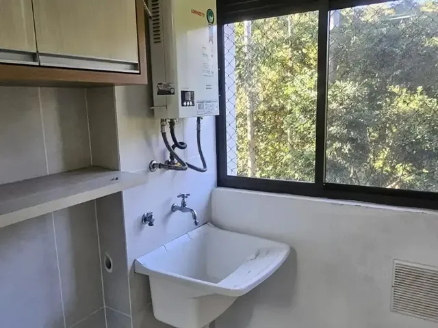 Apartamento 2 quartos e 2 banheiros, para alugar, no bairro Santa Felicidade em Curitiba