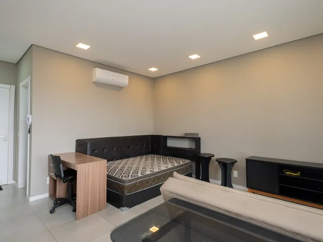 Apartamento 1 quarto e 1 banheiro, para alugar, no bairro Centro em Pelotas