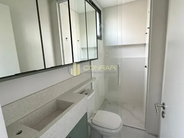 Apartamento 3 quartos e 4 banheiros, à venda, no bairro meia praia em Itapema