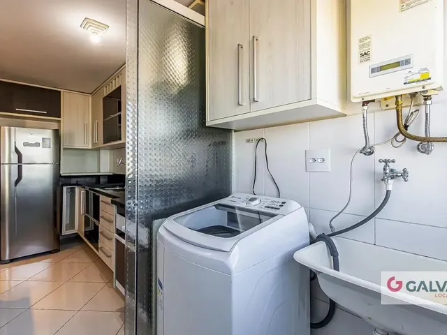 Apartamento 2 quartos e 1 banheiro, para alugar, no bairro Portão em Curitiba