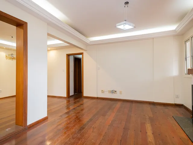 Apartamento com 350m² 3 quartos e 3 banheiros, à venda, no bairro Centro em Pelotas