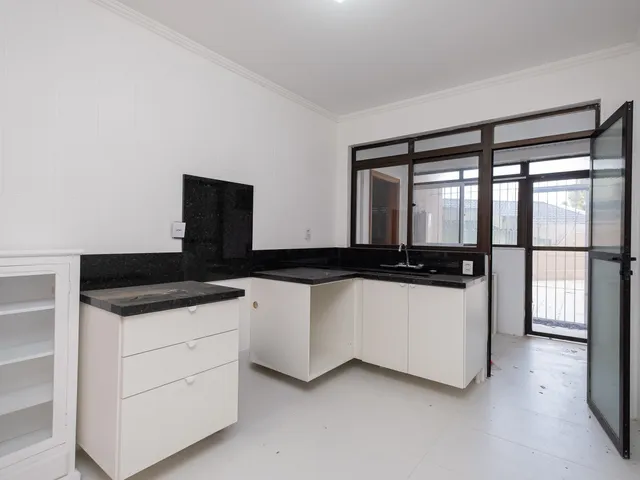 Apartamento com 350m² 3 quartos e 3 banheiros, à venda, no bairro Centro em Pelotas