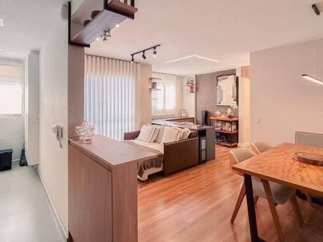 Apartamento com 90m² 2 quartos e 2 banheiros, à venda, no bairro Maringá em Londrina