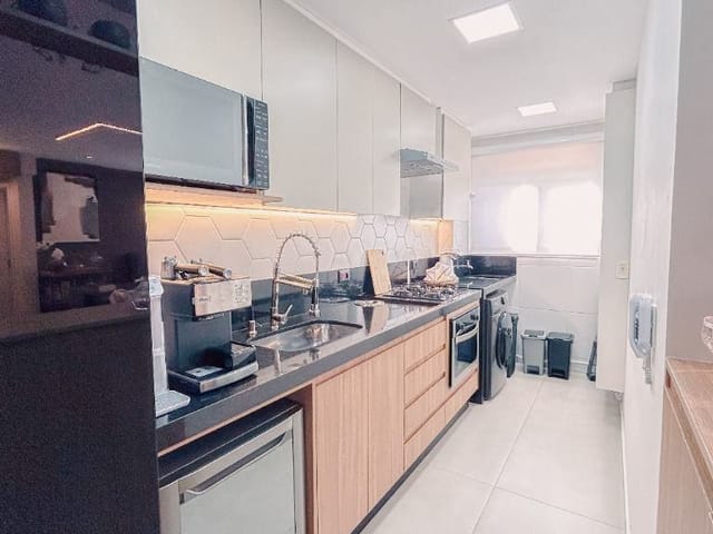 Apartamento com 90m² 2 quartos e 2 banheiros, à venda, no bairro Maringá em Londrina