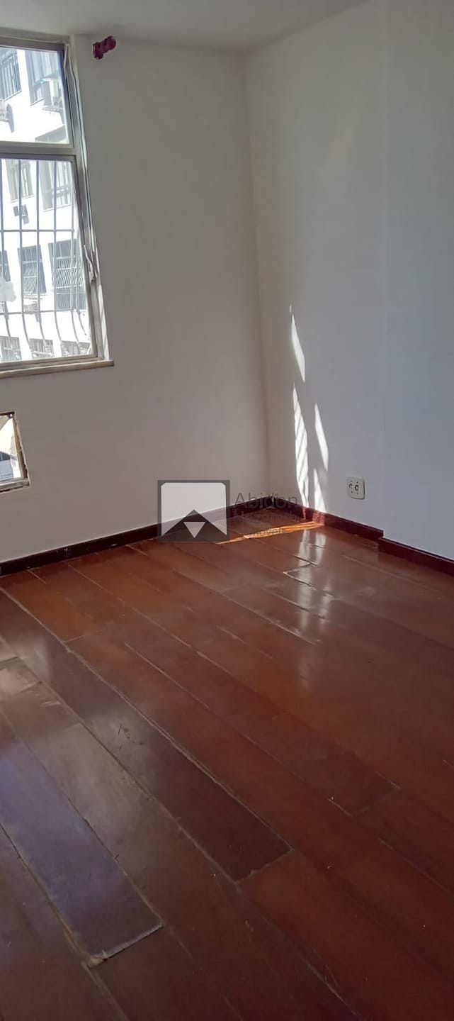 Apartamento à venda com 2 quartos, 70m² - Foto 6