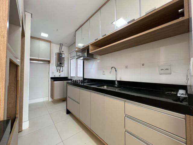Apartamento 3 quartos e 2 banheiros, para alugar, no bairro Gleba Palhano em Londrina