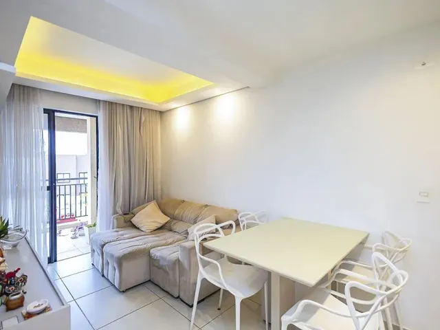 Apartamento 2 quartos e 1 banheiro, à venda, no bairro Butiatuvinha em Curitiba