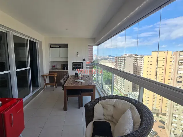 Apartamento 3 quartos e 3 banheiros, à venda, no bairro José Menino em Santos