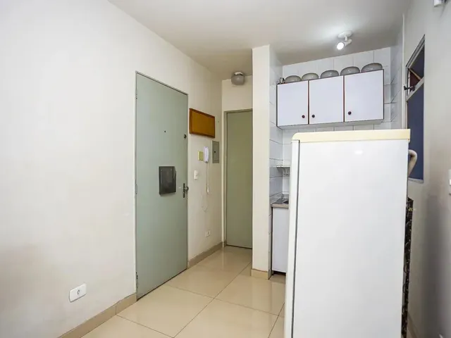 Apartamento 1 quarto e 1 banheiro, à venda, no bairro Centro em Curitiba