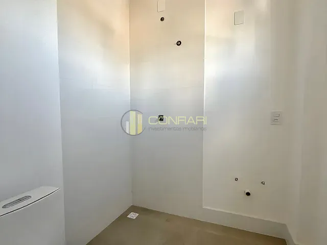Apartamento 2 quartos e 3 banheiros, à venda, no bairro Balneario Pereque em Porto Belo