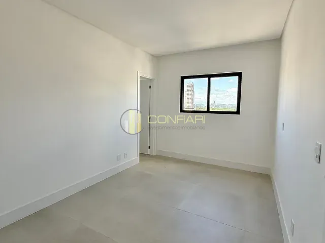 Apartamento 2 quartos e 3 banheiros, à venda, no bairro Balneario Pereque em Porto Belo