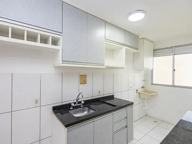 Apartamento 2 quartos e 1 banheiro, à venda, no bairro Campo Comprido em Curitiba