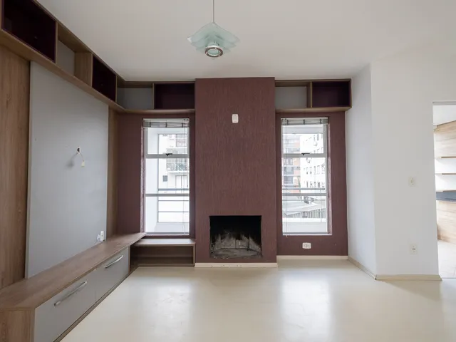 Apartamento com 190m² 3 quartos e 2 banheiros, à venda, no bairro Centro em Pelotas