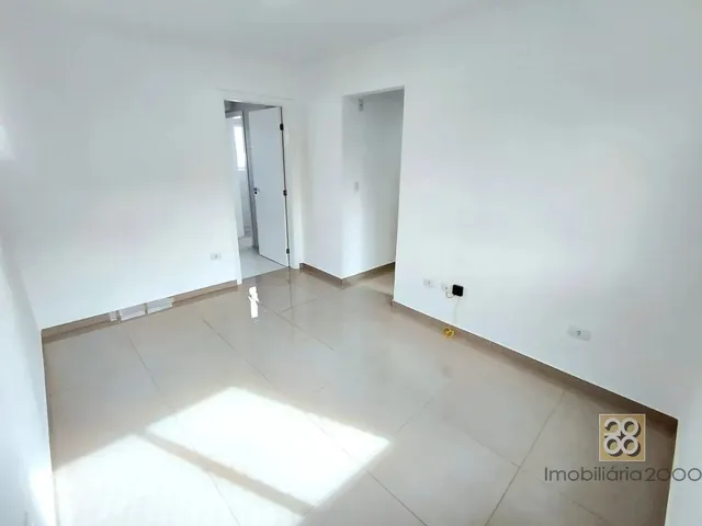 Apartamento 2 quartos e 1 banheiro, para alugar, no bairro Portão em Curitiba
