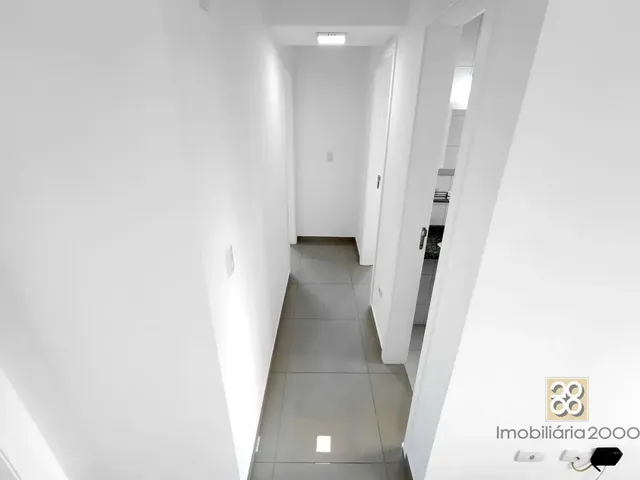 Apartamento 2 quartos e 1 banheiro, para alugar, no bairro Portão em Curitiba