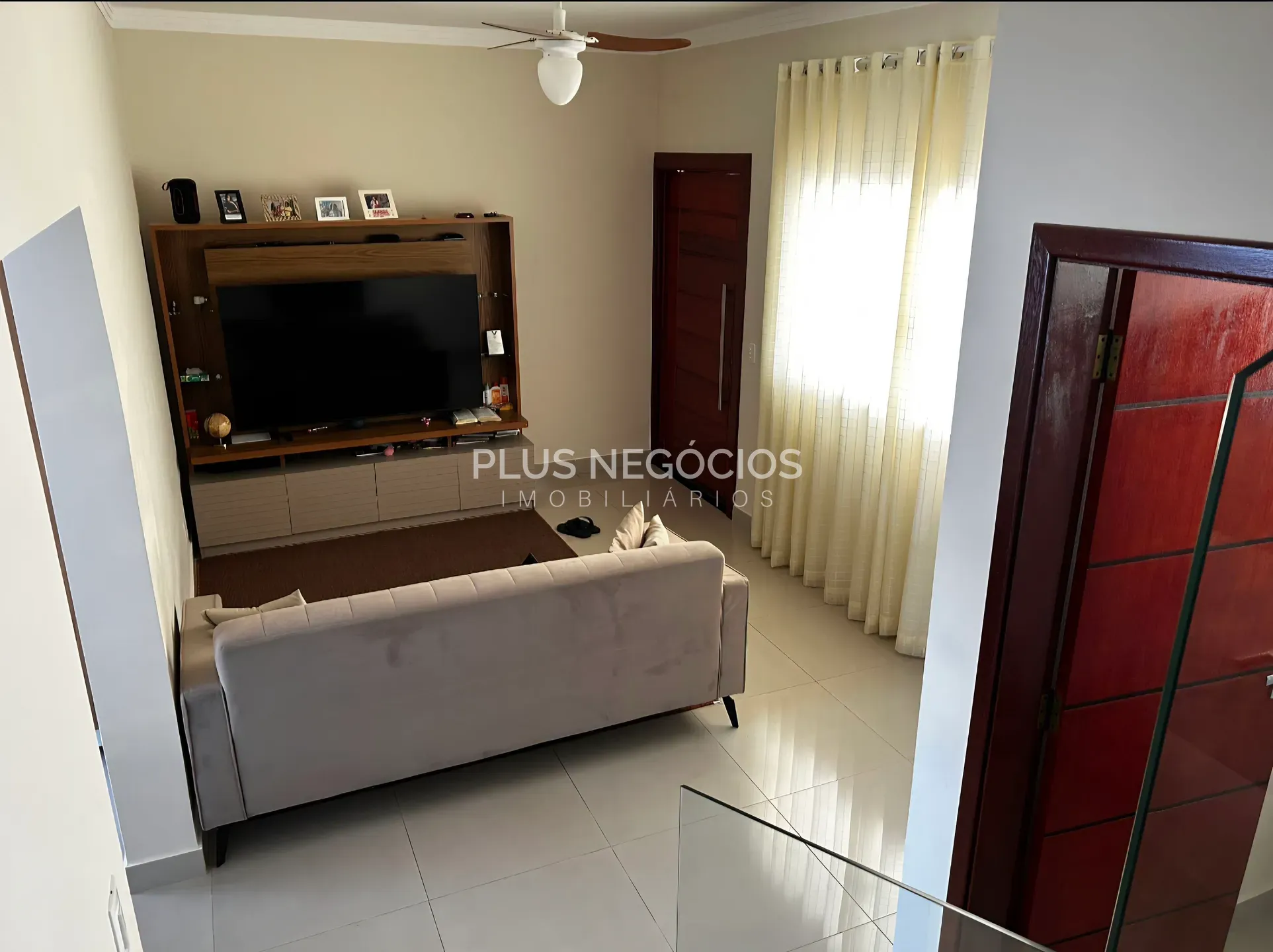 Casa, 3 quartos, 162 m² - Foto 1