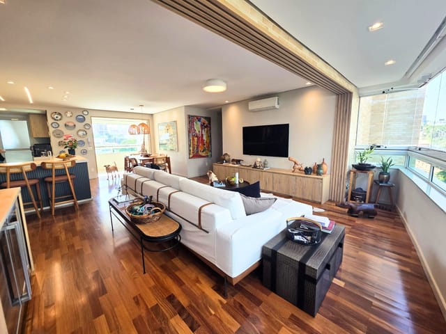 Foto do Apartamento - Planta única, apartamento reformado, ótimo condomínio.  Seu Novo Apartamento na Vila Clementino – 3 Suítes,  Lazer Completo e 4 vagas de garagem | Paulista Imóveis.