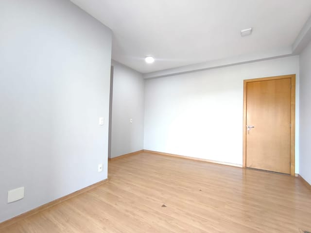 Apartamento com 109m² 3 quartos e 2 banheiros, para alugar, no bairro Terra Bonita em Londrina