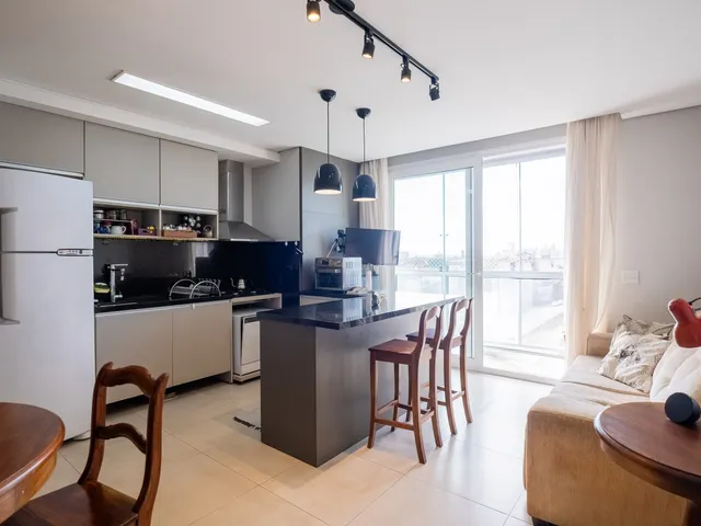 Apartamento com 91m² 2 quartos e 1 banheiro, à venda, no bairro Centro em Pelotas