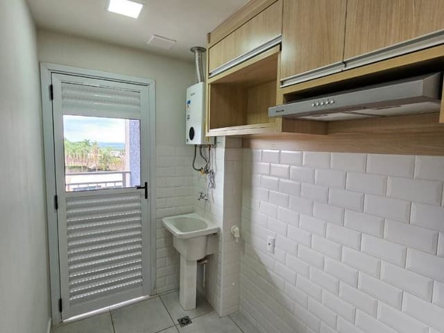 Apartamento com 88m² 2 quartos e 1 banheiro, para alugar, no bairro Aurora em Londrina