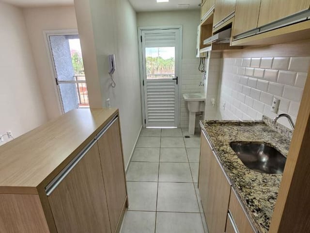 Apartamento com 88m² 2 quartos e 1 banheiro, para alugar, no bairro Aurora em Londrina