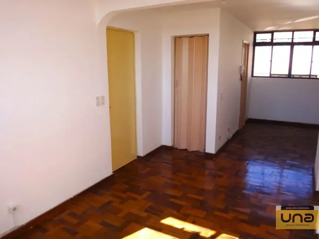 Apartamento 2 quartos e 1 banheiro, para alugar, no bairro CRISTO REI em Curitiba