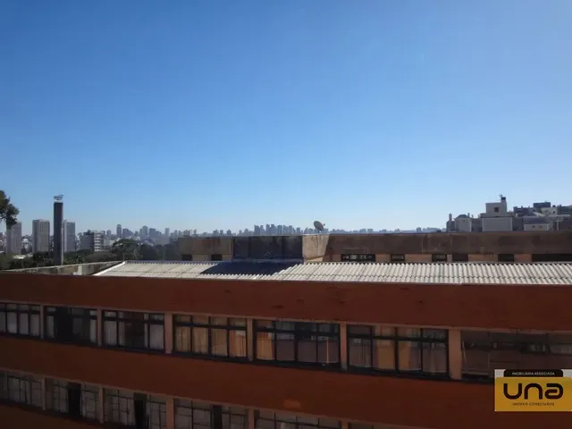 Apartamento 2 quartos e 1 banheiro, para alugar, no bairro CRISTO REI em Curitiba