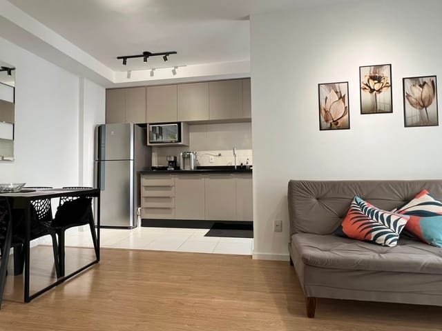 Apartamento 1 quarto e 1 banheiro, à venda, no bairro Gleba Palhano em Londrina