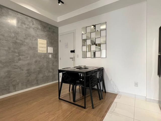 Apartamento 1 quarto e 1 banheiro, à venda, no bairro Gleba Palhano em Londrina