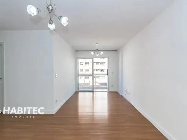 Apartamento 3 quartos e 2 banheiros, para alugar, no bairro Cristo Rei em Curitiba