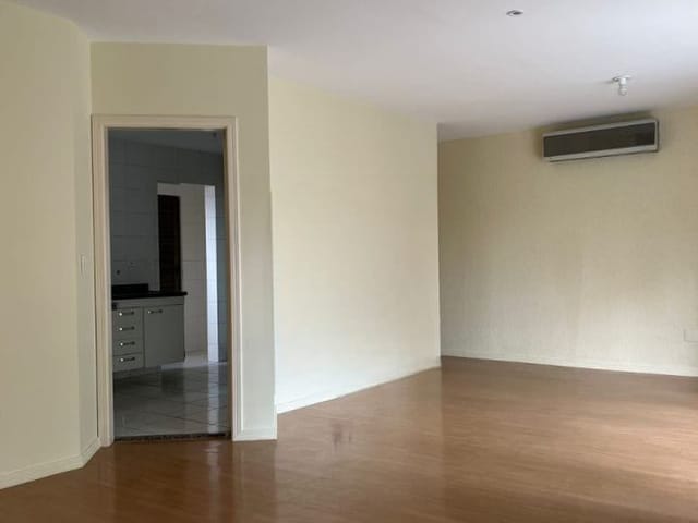 Apartamento com 199m² 3 quartos e 3 banheiros, à venda, no bairro Judith em Londrina