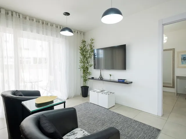 Apartamento 1 quarto e 1 banheiro, para alugar, no bairro Areal em Pelotas