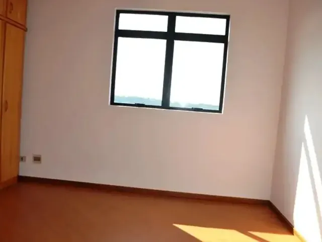 Apartamento 3 quartos e 2 banheiros, para alugar, no bairro Bigorrilho em Curitiba