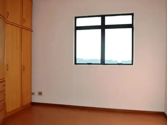 Apartamento 3 quartos e 2 banheiros, para alugar, no bairro Bigorrilho em Curitiba