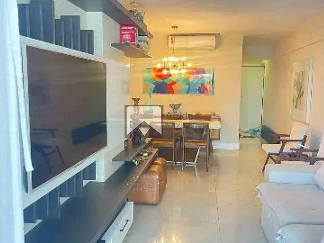 Apartamento com 130m² 4 quartos e 1 banheiro, à venda, no bairro Camboinhas em Niterói