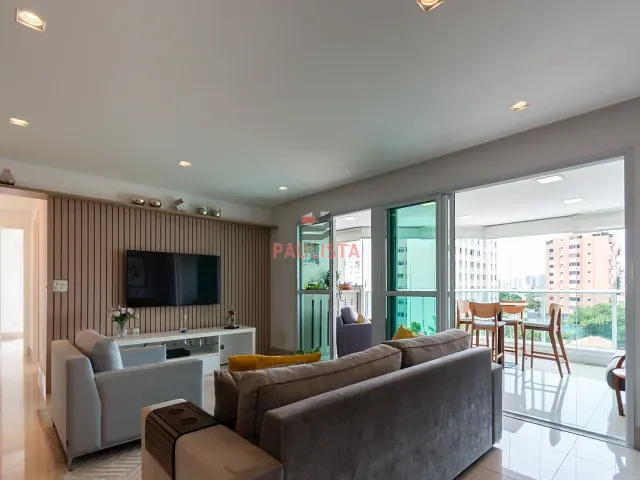Apartamento 3 quartos e 4 banheiros, à venda, no bairro Mirandópolis em São Paulo