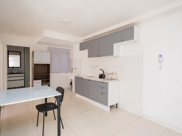 Apartamento com 57m² 2 quartos e 1 banheiro, para alugar, no bairro Fragata em Pelotas