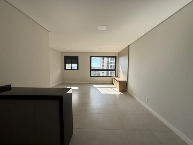 Apartamento 2 quartos e 2 banheiros, à venda, no bairro Gleba Palhano em Londrina