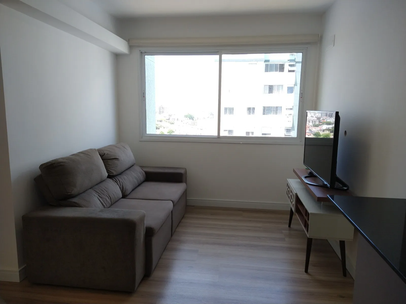 Apartamento mobiliado à venda no JK Parque Club, Areal - 62 m², 2 quartos (sendo 1 suíte), andar alto com face norte e vaga.